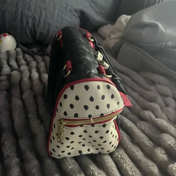 Vintage Betsey Johnson, cooler bag/Pocketbook/Powers/sachel red black white - Picture 8 of 13